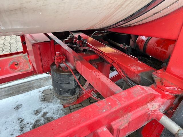 Semi-reboque tanque Blumhardt Chemietank ABS Luftfederung