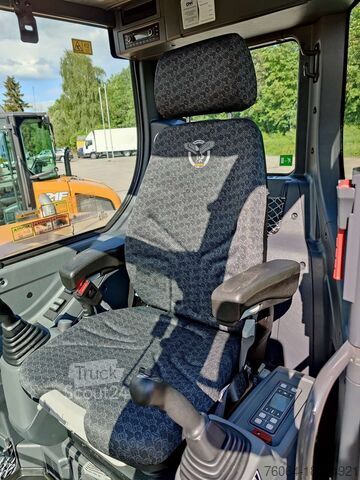 Mini excavatrice Case CX60C NEU / Herstellergarantie E00360