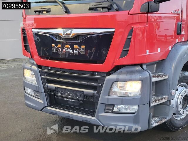 Open laadbak MAN TGS 26.320 TGS 6X2 Machine transporter Oprijwag...