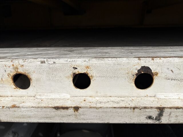 Vaihtolava tasalavallaVaihtolava lavallaVaihtoalusta lavalla Krone Plattform 7,82m Multilockaußenrahmen