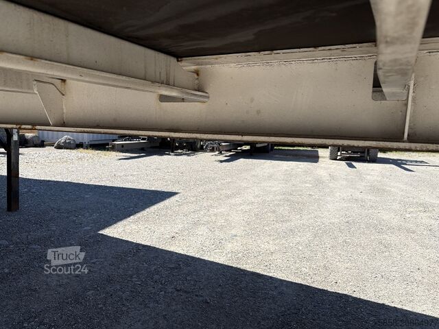 Vaihtolava tasalavallaVaihtolava lavallaVaihtoalusta lavalla Krone Plattform 7,82m Multilockaußenrahmen