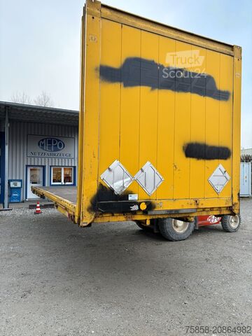 Vaihtokori auki Krone BDF 7,45m Lochleiste Teleskopstützen