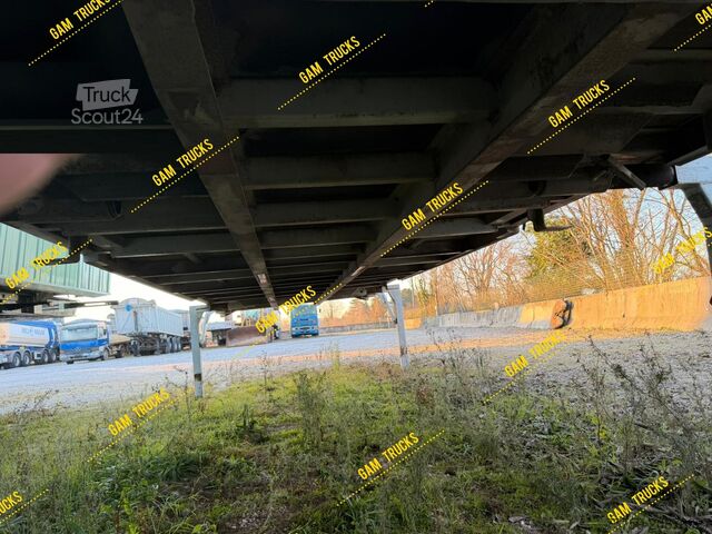 Conteneur à benne amovible  Container für Abrollkipper 8.20m + Plane