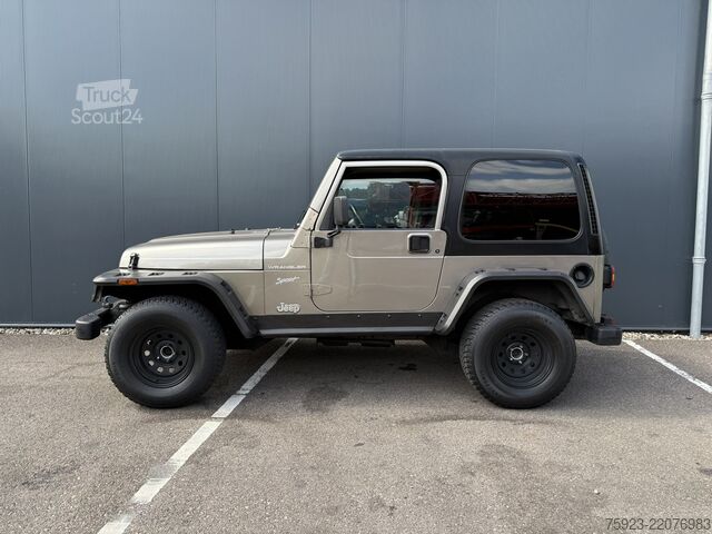 Pojazd terenowy Jeep WRANGLER TJ 4.0i 4x4