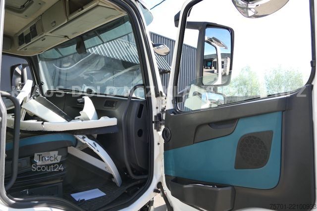 Хладилен камион VOLVO FM 460 Kühlkoffer Unfall Getriebeschaden