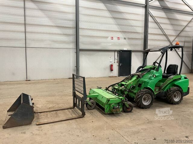 Mini charger Avant 523