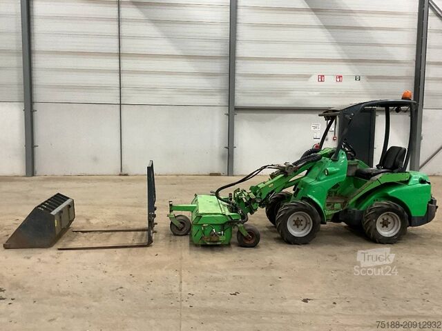 Mini charger Avant 523