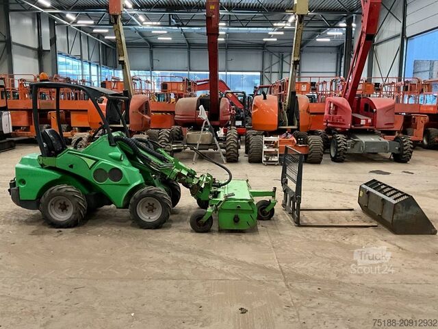 Mini charger Avant 523