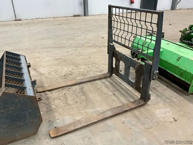 Mini charger Avant 523