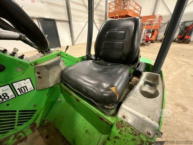 Mini charger Avant 523