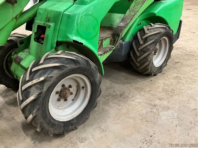 Mini charger Avant 523