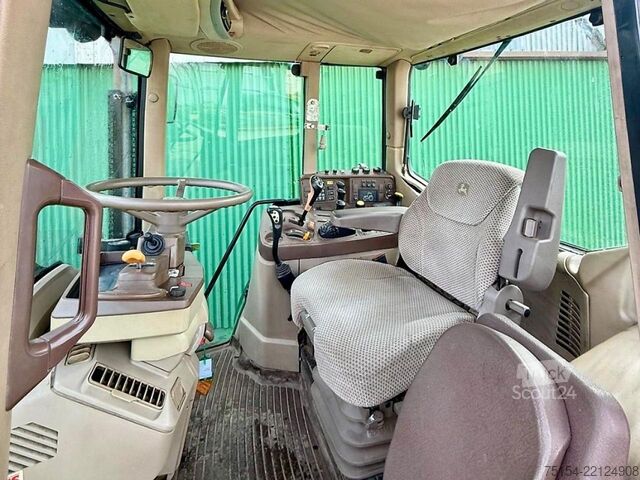 Traktor John Deere 6920S + FL