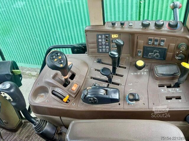 Traktor John Deere 6920S + FL