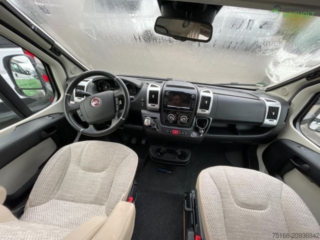 Halvintegreret autocamper HYMER/ERIBA Tramp SL 704 Hubstützenanlage /Solar /Lithium /K