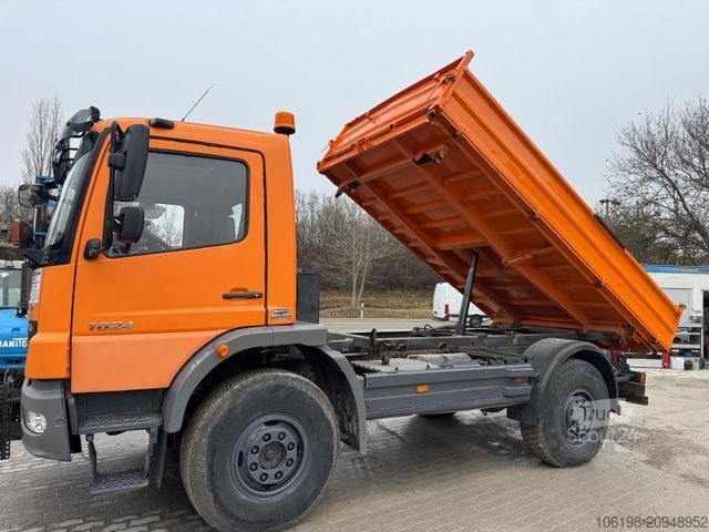 Tovornjak prekucnik MERCEDES-BENZ 1024