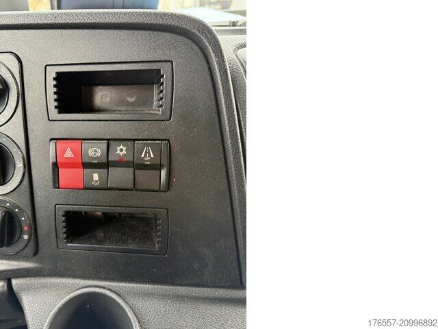 Odťahové vozidlo Mercedes-Benz Atego 818 BL Abschleppwagen Schiebeplateau