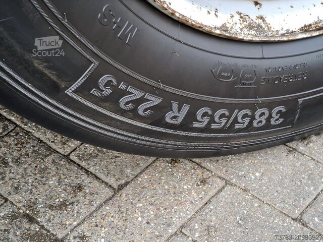 Transporte de contentores CIMC SILVERGREEN Contailer chassis 3 axle - 1x 20FT/2x 20FT/1x 4...