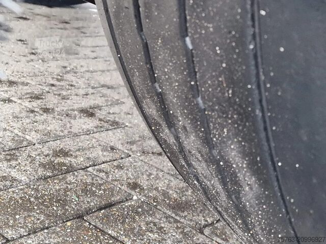 Transporte de contentores CIMC SILVERGREEN Contailer chassis 3 axle - 1x 20FT/2x 20FT/1x 4...