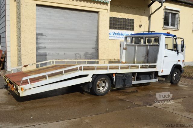 Bestelwagen autodrager MERCEDES-BENZ Vario 813 Schlepper Autotransporter