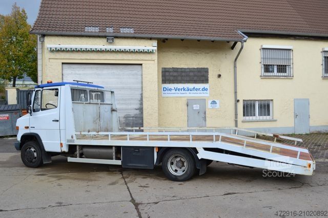Bestelwagen autodrager MERCEDES-BENZ Vario 813 Schlepper Autotransporter