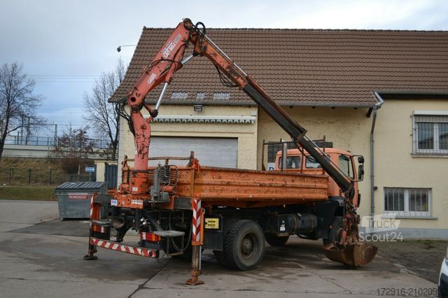 Autre MERCEDES-BENZ 1824 AK Kipper Kran Allrad 4x4  191tkm Standheiz