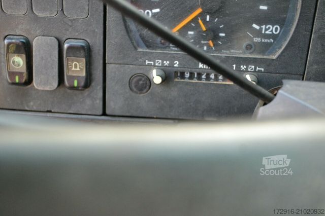 Autre MERCEDES-BENZ 1824 AK Kipper Kran Allrad 4x4  191tkm Standheiz