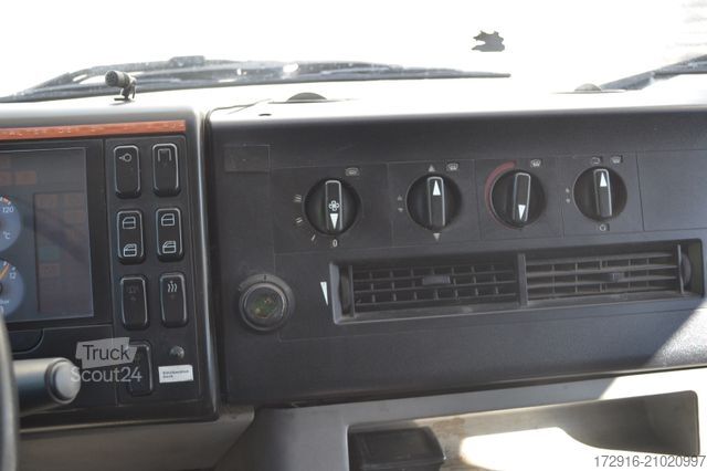 Vrachtwagen met bakwagen MERCEDES-BENZ Vario 816 Koffer Doppelkabine 1.Hand 105tkm Bl