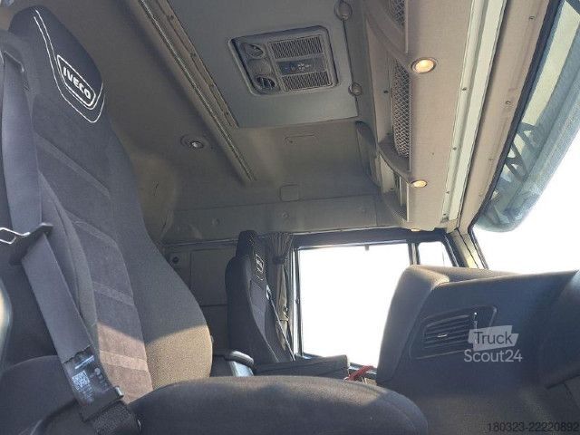 Tovornjak za prevoz hlodovine IVECO AS260X48 Y/PS