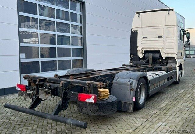 Spesialkjøretøy MAN TGA 18.400 4x2 LL TGA 18.400 4x2 LL, Fahrschulausstattung