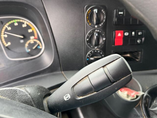 Automobilis ar plakanu platformu Mercedes-Benz Atego 1223 L 4x2 Atego 1223 L 4x2