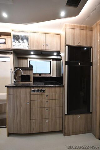 Autorulotă integrată Iveco Daily Luxusreisemobil 2 Slide Outs