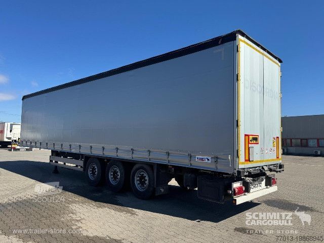 Nyitott ponyvás félpótkocsi Schmitz Cargobull Curtainsider Standard