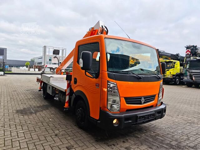 Lifting platform Renault Maxity 120 DXI Multitel 160 ALU