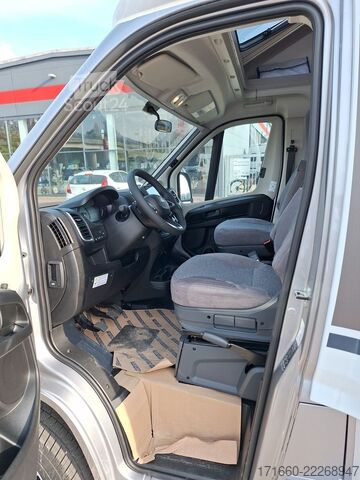 Halvintegreret autocamper CARADO pro+ T 338 TV/SAT, Navi+RFK, Hubbett