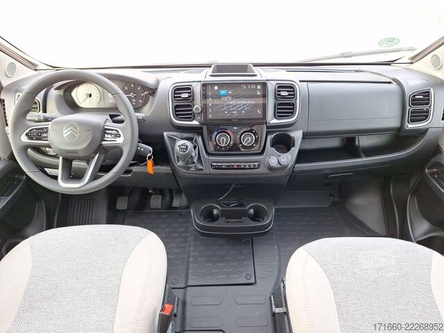 Halvintegreret autocamper CARADO pro+ T 457 Hubbett, SAT+TV, NAVI+RFK, COMBI 6E