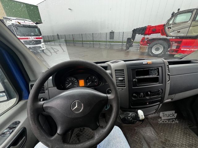 Skåpbil MERCEDES-BENZ Sprinter 213CDI