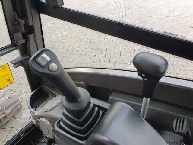 Mini-pelle Volvo EC18E / nur 415h! / MS01 / 2021 / inkl 2x Löffel