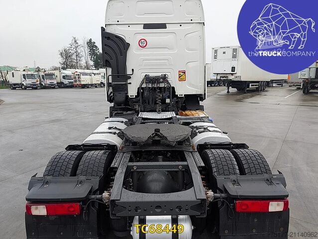 Estándar-SZM Renault T 460