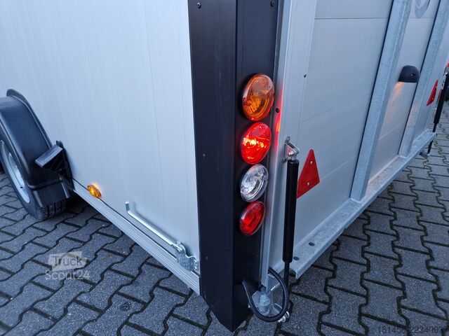 Auto prikolica Cheval Liberté C 900 Roadster aerodynamischer Alukoffer Rampe