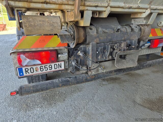 Tovornjak s kavljem za kontejnerje MAN TGA 26.440
