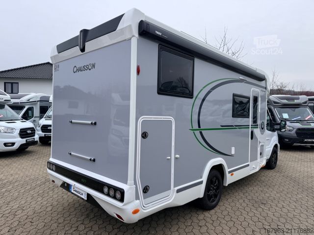 Polointegrovaný obytný vůz CHAUSSON 627 Titanium Line ~ ohne Hubbett `26