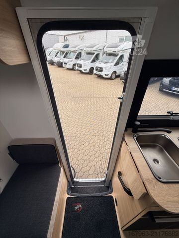 Polointegrovaný obytný vůz CHAUSSON 627 Titanium Line ~ ohne Hubbett `26