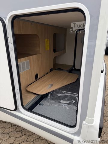 Polointegrovaný obytný vůz CHAUSSON 627 Titanium Line ~ ohne Hubbett `26