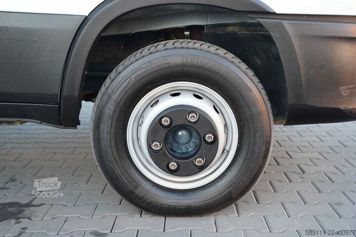Фургон-самоскид IVECO DAILY 70-180 / WYWROTKA TYLNOZSYPOWA 2,8 M / DMC