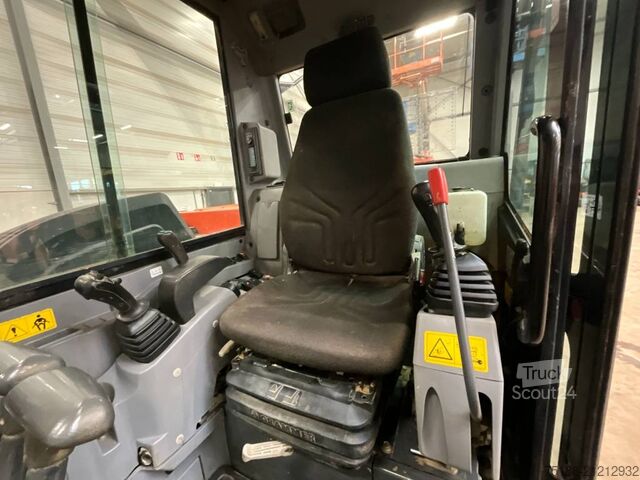 Escavadora Midi Kubota KX 080-4 A 2