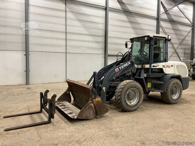 Carregadeira Terex TL 70