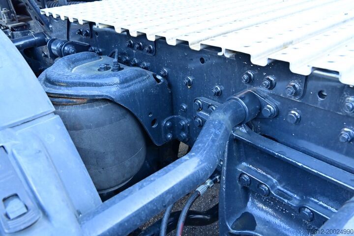 Heavy-duty truck MAN TGX41.680  E5 Pritarder AHK 120t GZG Standklima