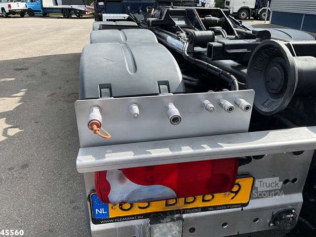 Hook arm system Man TGS 35.440 8x4 HMF 16 Tonmeter Z-kraan