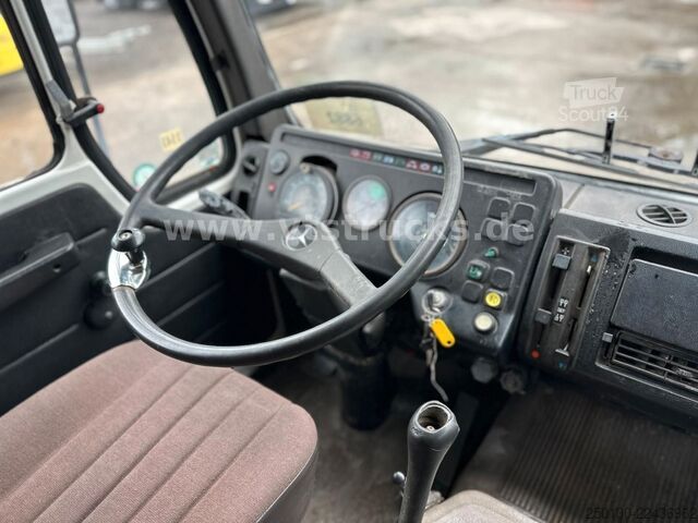 Standardni vlačilec MERCEDES-BENZ 1217 S 4x2 Blatt-/Blatt