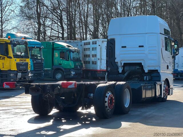 Tovornjakovo podvozje MAN TGX 26.480 6x2 Lenk/Lift Getriebe Defekt!!